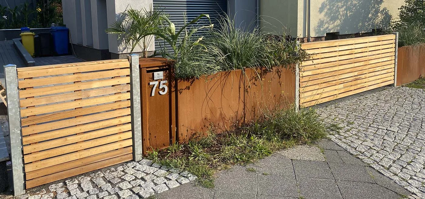 Corten jeklo v sprednjem vrtu: navdih in ideje